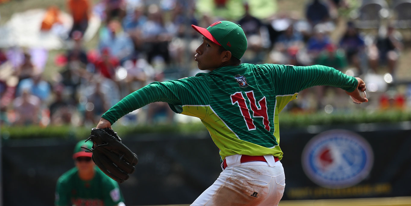 Cesar Monjaraz Pitching